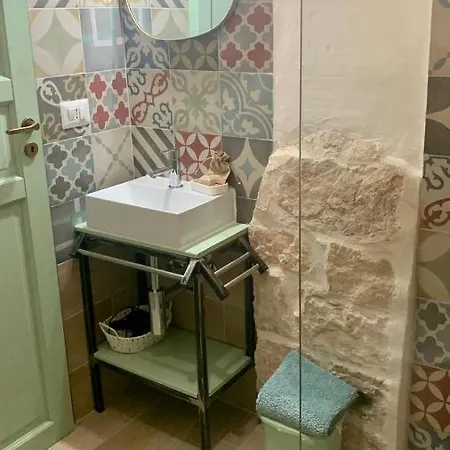 La Casetta לינה וארוחת בוקר פוטיניאנו